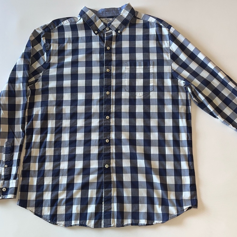 Crown & Ivy Men’s XL Gingham Blue and White Dress Shirt Casual Button Down